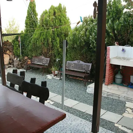 بيت للعطل Chatzimike House Silikou